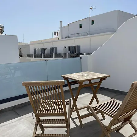 Meridiano Parikia (Paros)