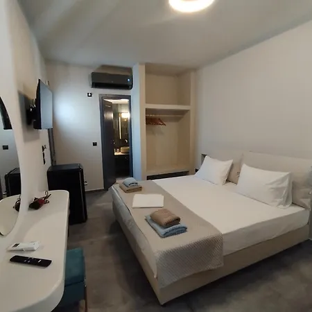 Meridiano * Parikia (Paros)